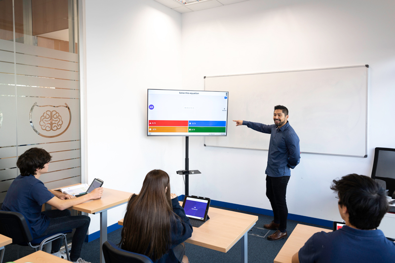 digital classroom and innovation at Virtus, British Sixth Form College